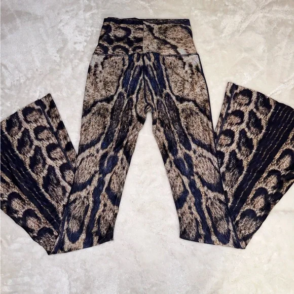 Niyama Sol Brown & Black Animal Print Super Flare Pants Size Medium - Picture 10 of 16
